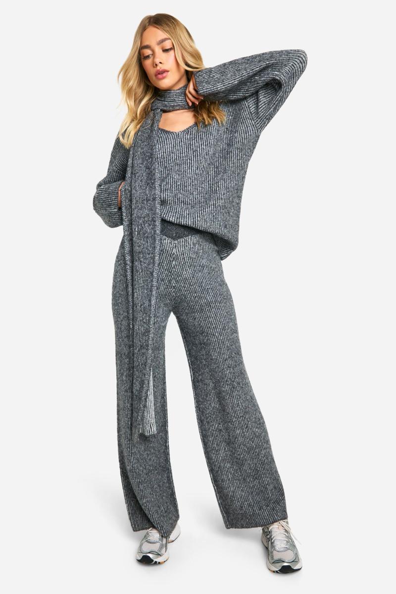 Широкі трикотажні брюки з м’якої в’язки