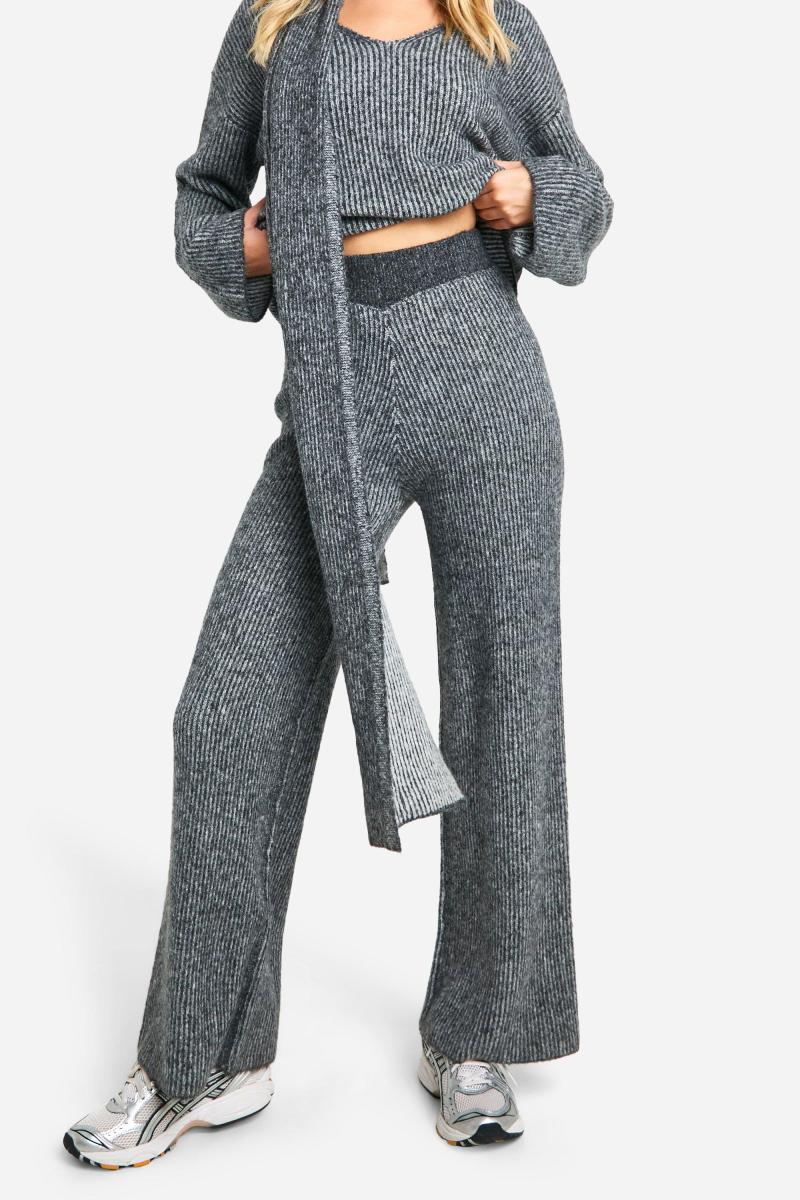 Широкі трикотажні брюки з м’якої в’язки