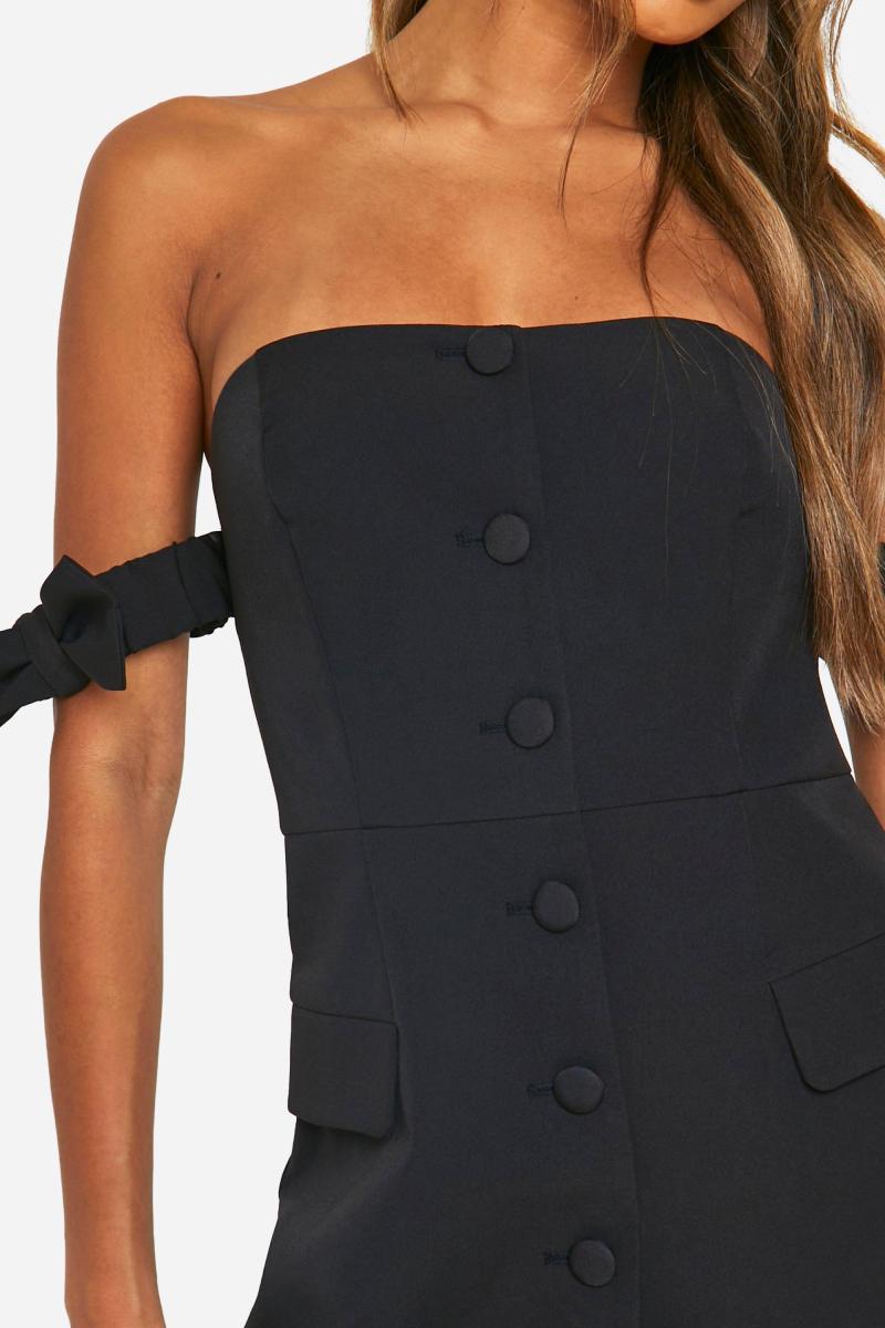 Міні -сукня з калькуляцією лука Бардо