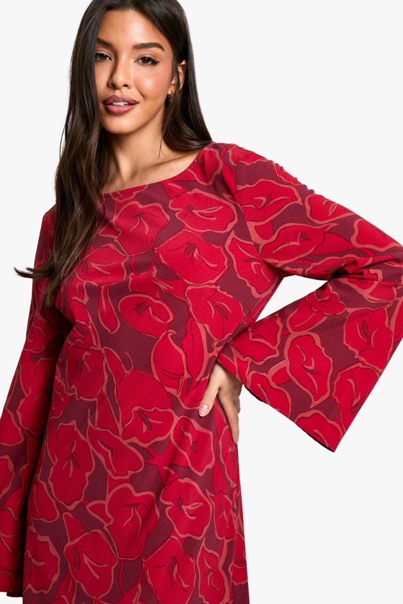 Квітковий спалах рукава максі