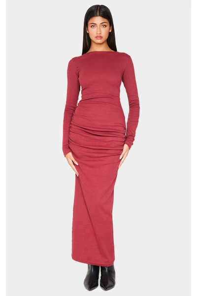 Бордовий максі з ребристими оборками і довгим рукавом Бордовий максі з ребристими оборками і довгим рукавом
