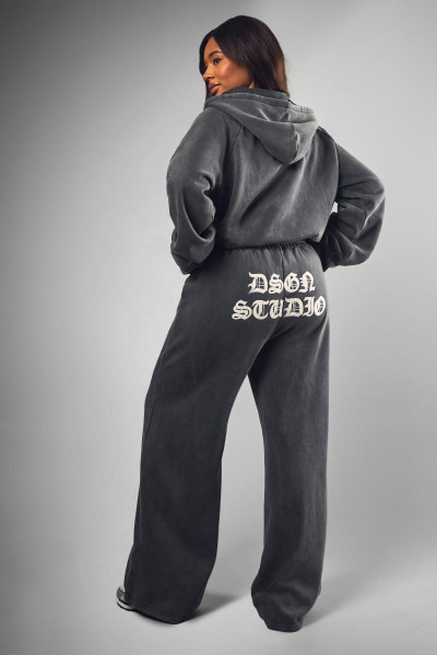 Плюс DSGN Studio Applique Meshed Price Neg Jogger