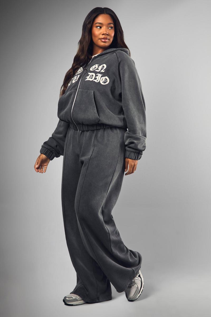 Плюс DSGN Studio Applique Meshed Price Neg Jogger