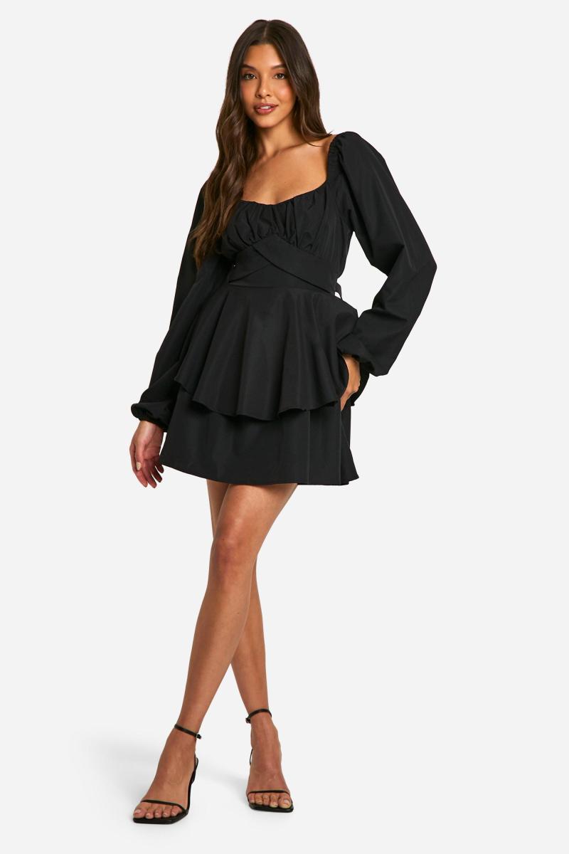 Багаторівневе плаття із зав'язкою на спині