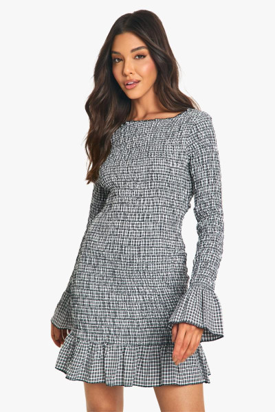 Перевірте міні -плаття з довгими рукавами Перевірте міні -плаття з довгими рукавами