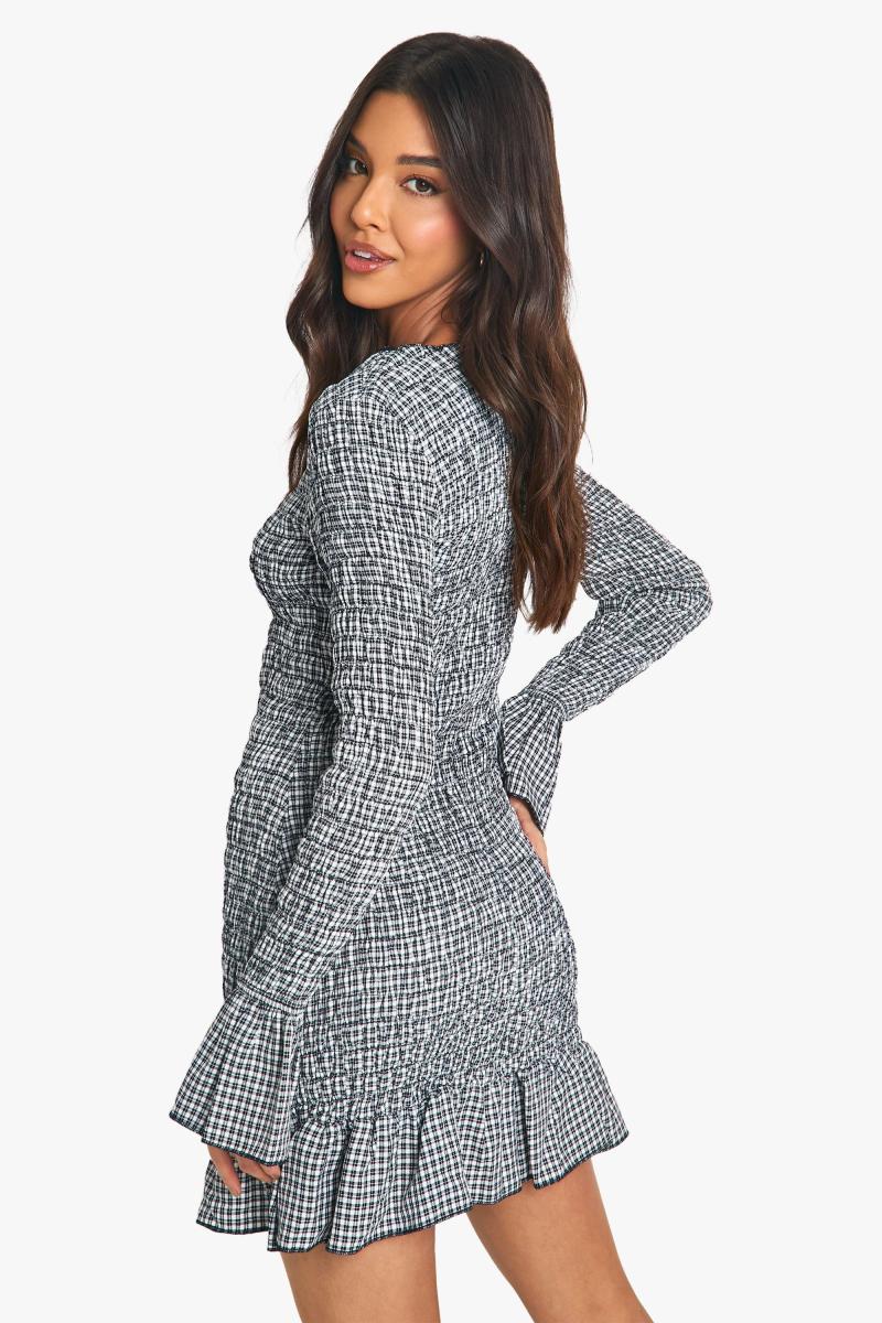 Перевірте міні -плаття з довгими рукавами