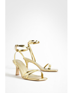 Широкі прилягають подвійний ремінь з плоскими босоніжками