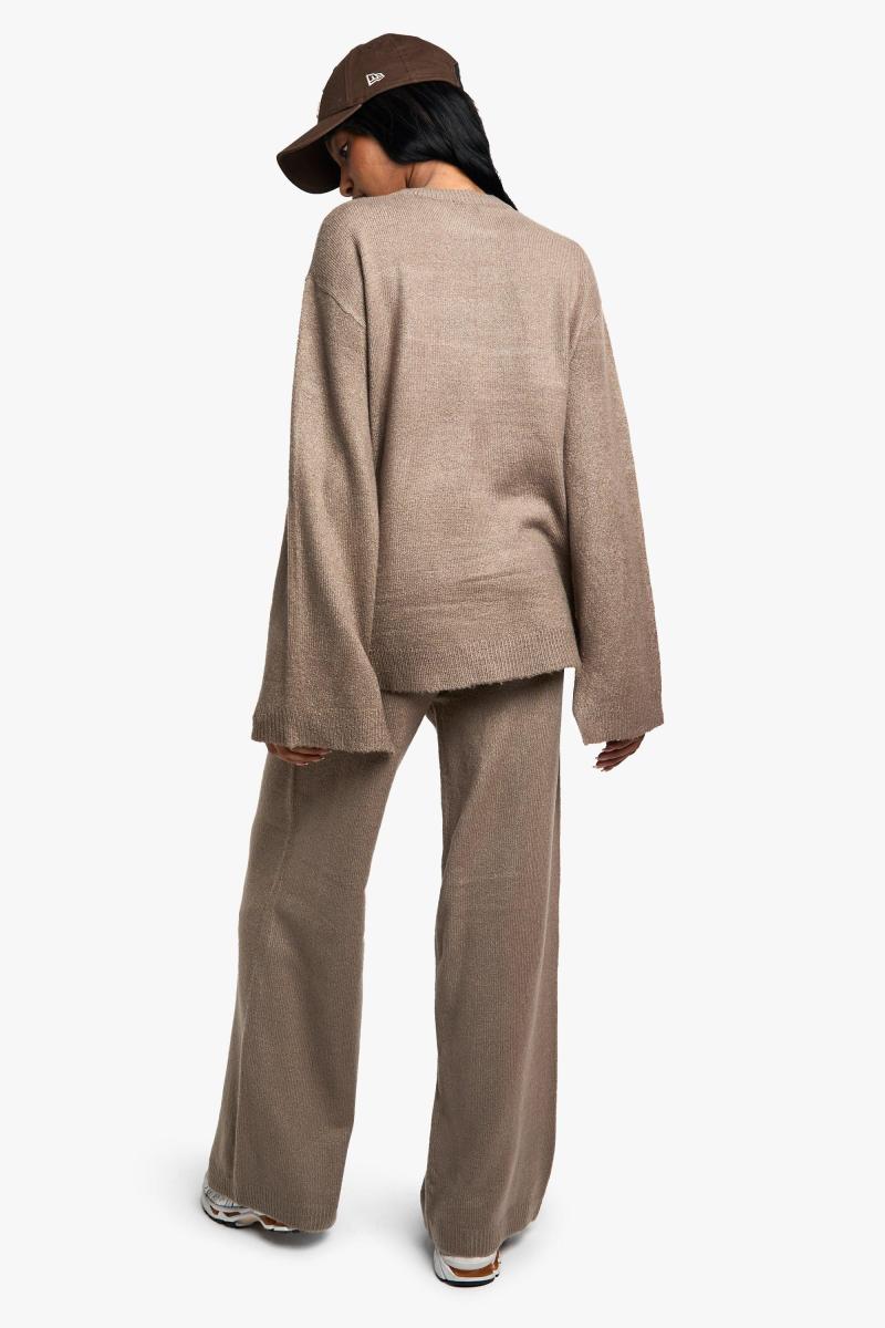 М'який в'язаний джемпер і спалаху в’язаний коордін