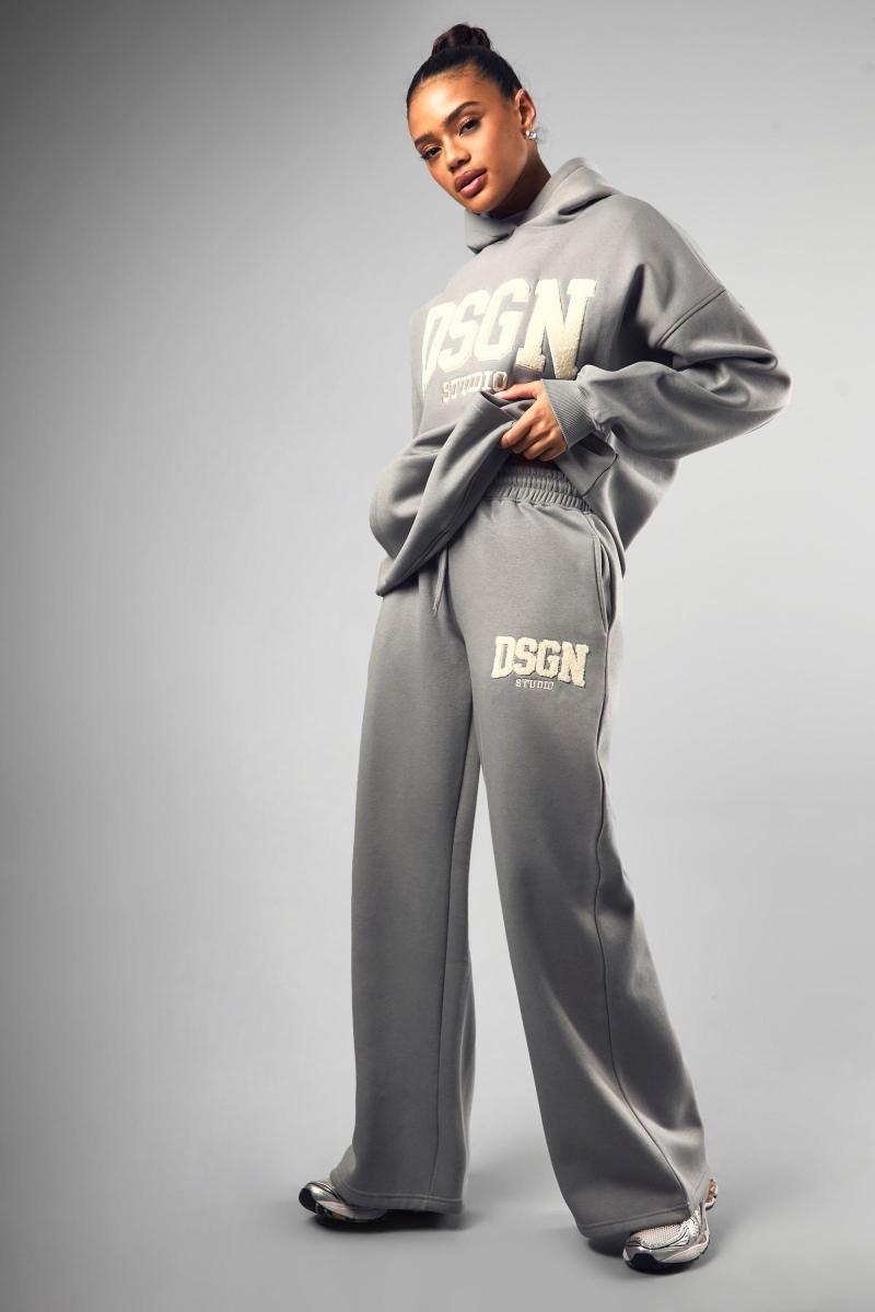 Dsgn Collegiate Toweling Slogan Straight Leg Jogger