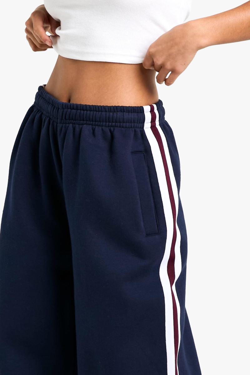 Маленька бічна смуга стрічка широкі ноги пробіжки