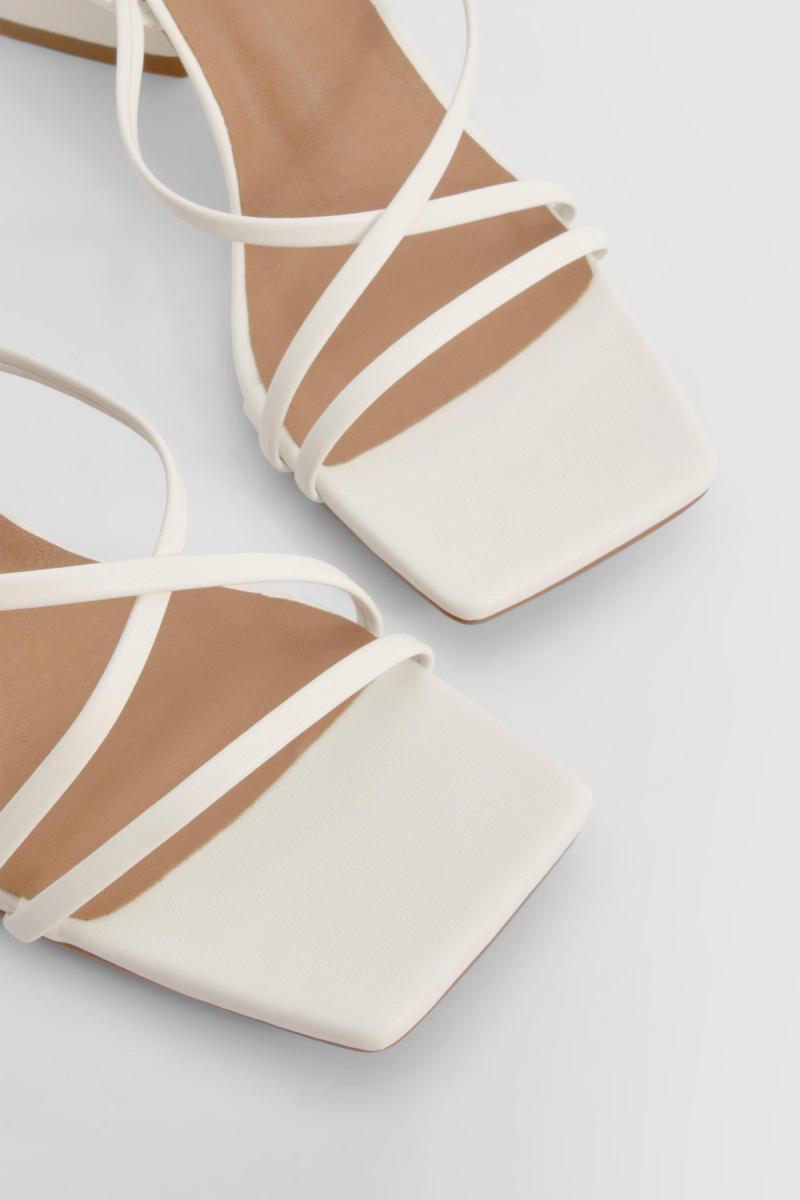 Спалахував на підборах патентний хрест на підборах босоніжки