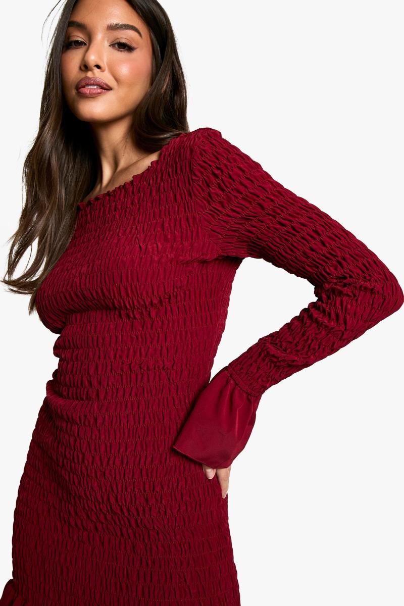 Міні -сукня з довгими рукавами