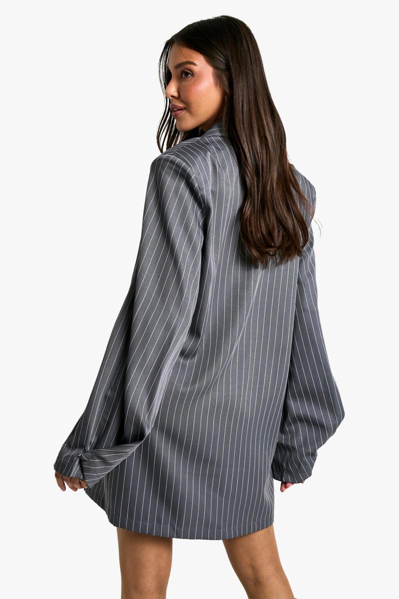 Смуга сплетеної кишені передньої великої сукні блейзера