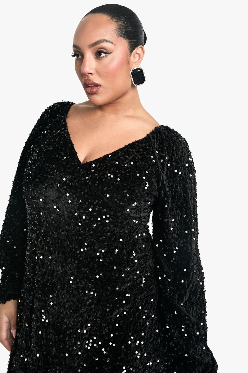 Плюс оксамитова сукня-гойдалка з паєтками