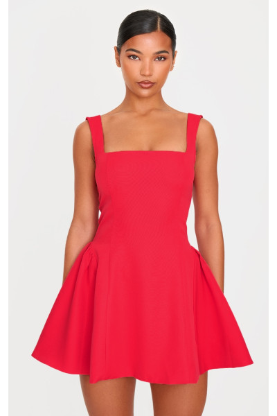 Червоне сукня з перемикання стегна
